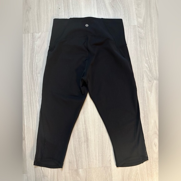 Lululemon Train Times Crop Leggingd 17”Black Sz 8 Mesh Venting Full-On® Luxtreme - Picture 9 of 9